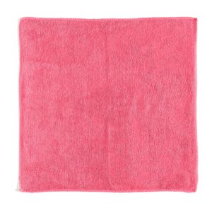 O pano de microfibra vermelho pode ser utilizado na limpeza seca ou úmida para remover a sujeira e gordura de superfícies de diversos tipos.
