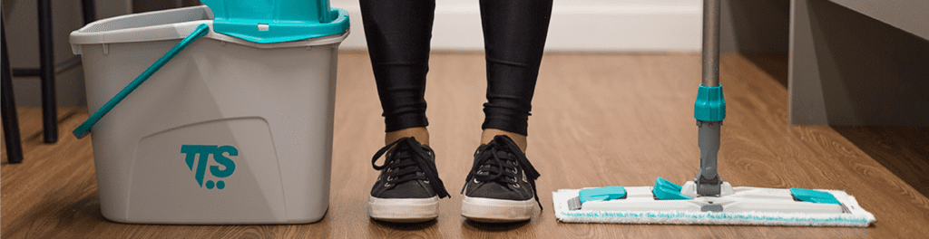 equipamentos de limpeza com ergonomia oferecidos pela less